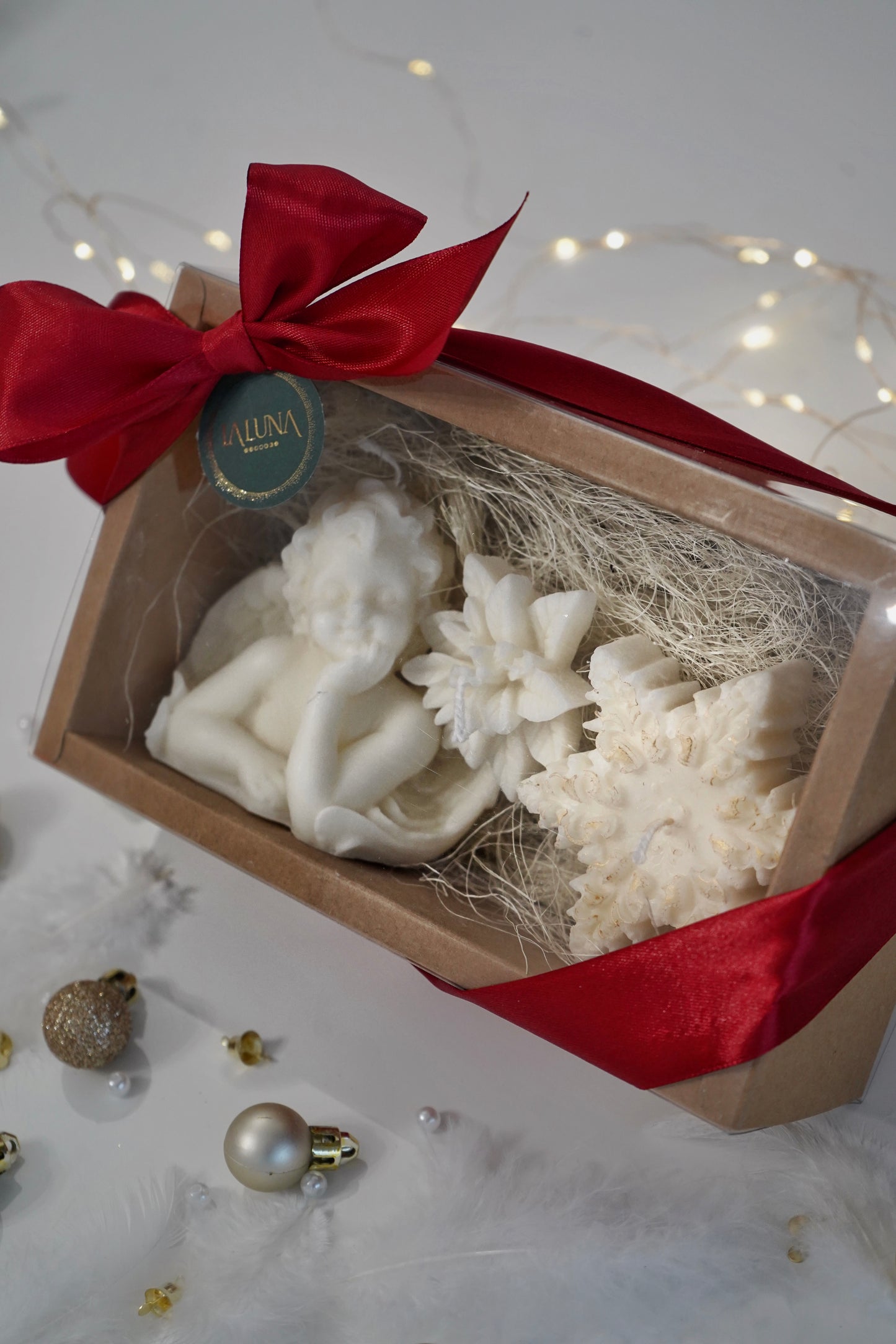 Set Cadou Elegant - lumânări parfumate cu aromă de vanilie și condimente dulci