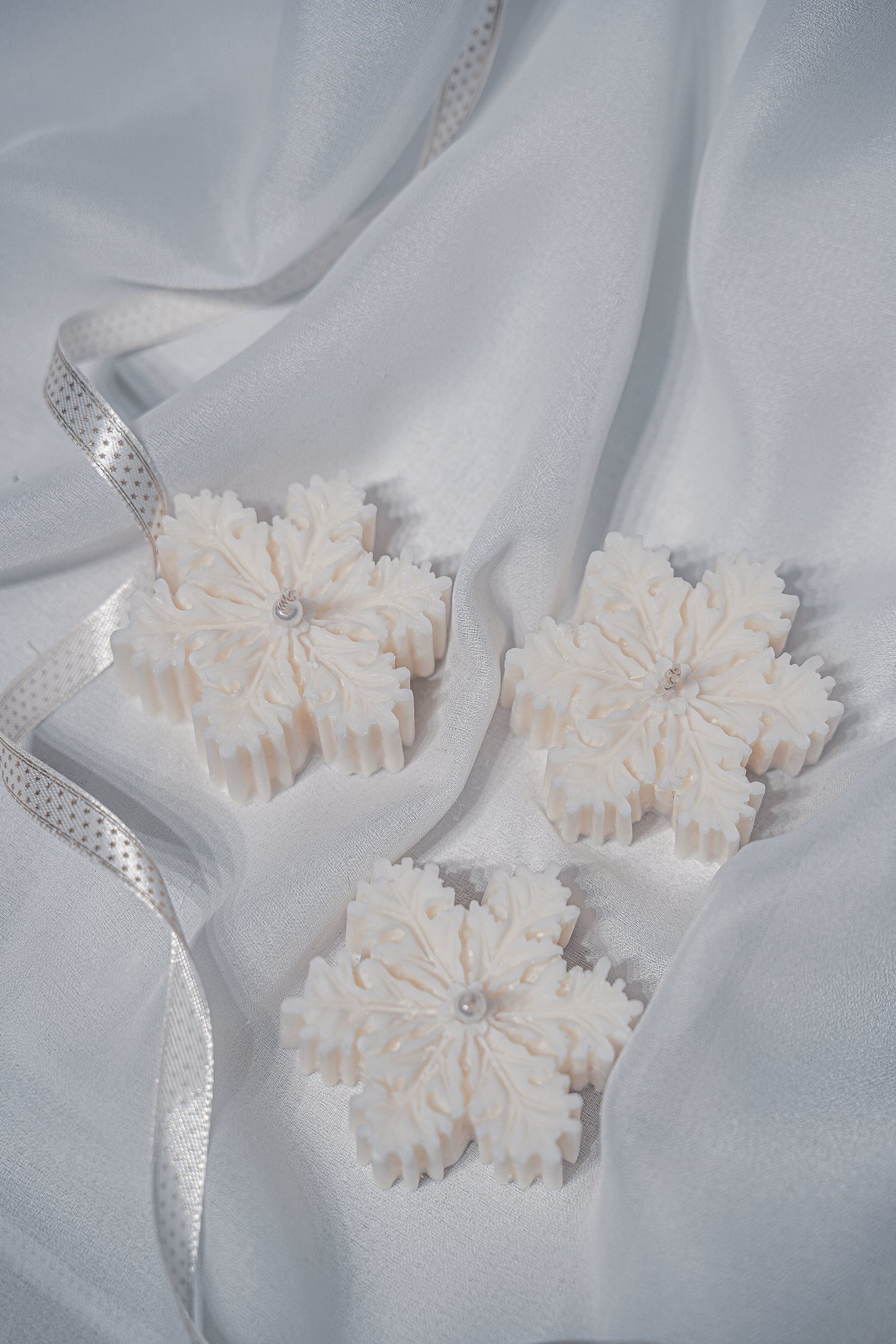 Snowflake - Lumânare Fulg decorativă parfumată, decor masă iarnă Revelion