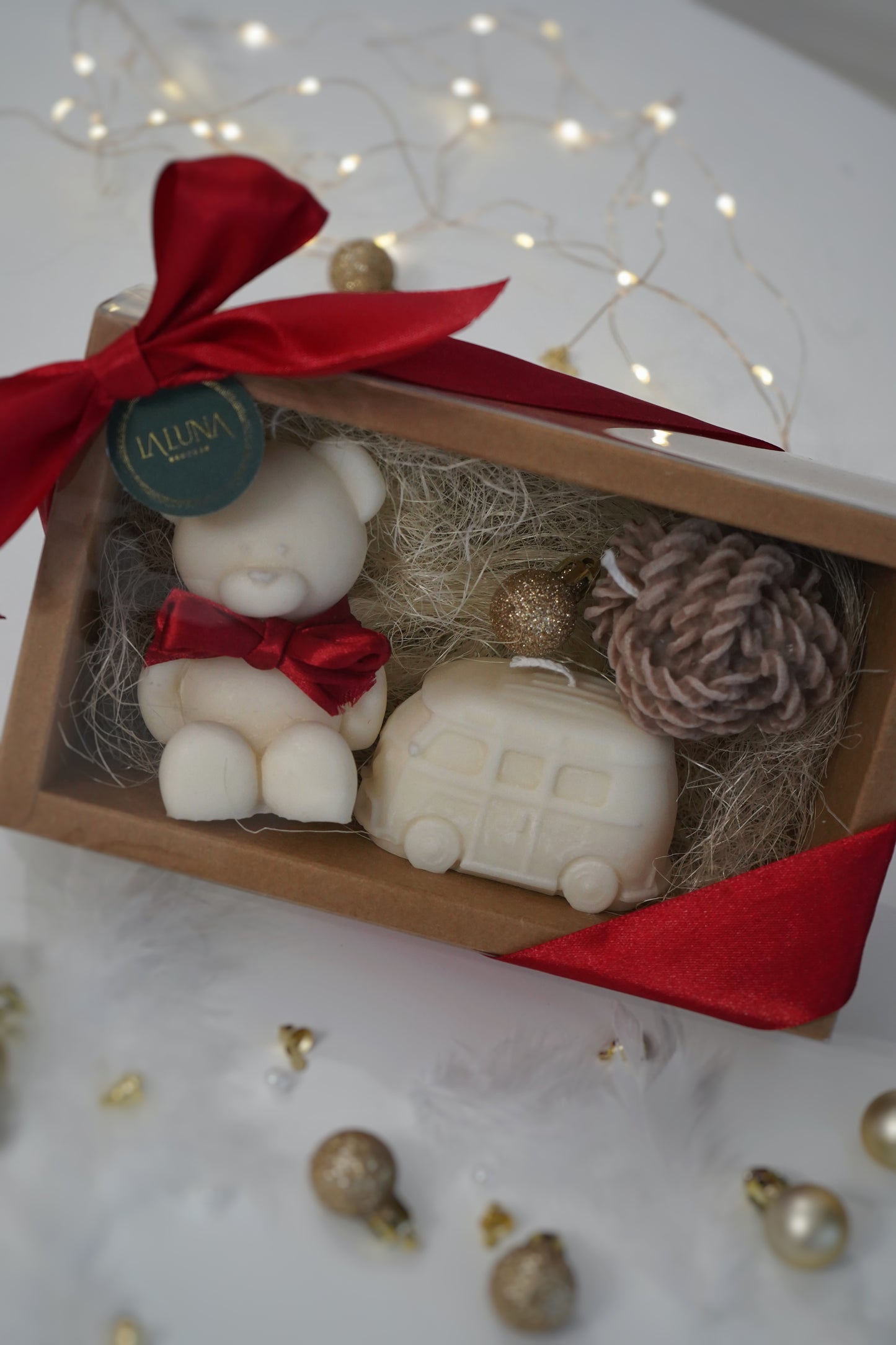 Pachet Cadou Teddy - trei lumânări parfumate decorative