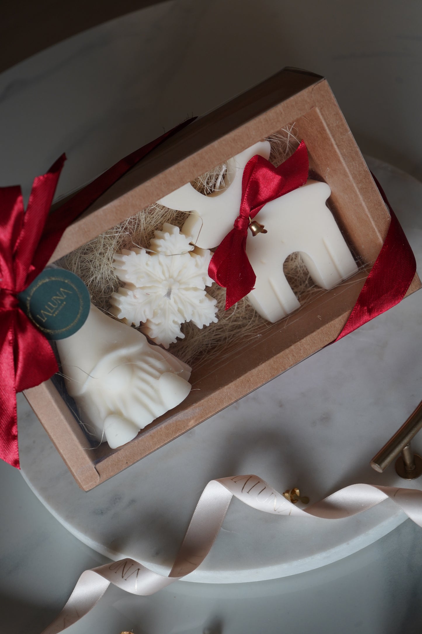 Set Cadou Crăciun Merry - trei lumanari decorative parfumate