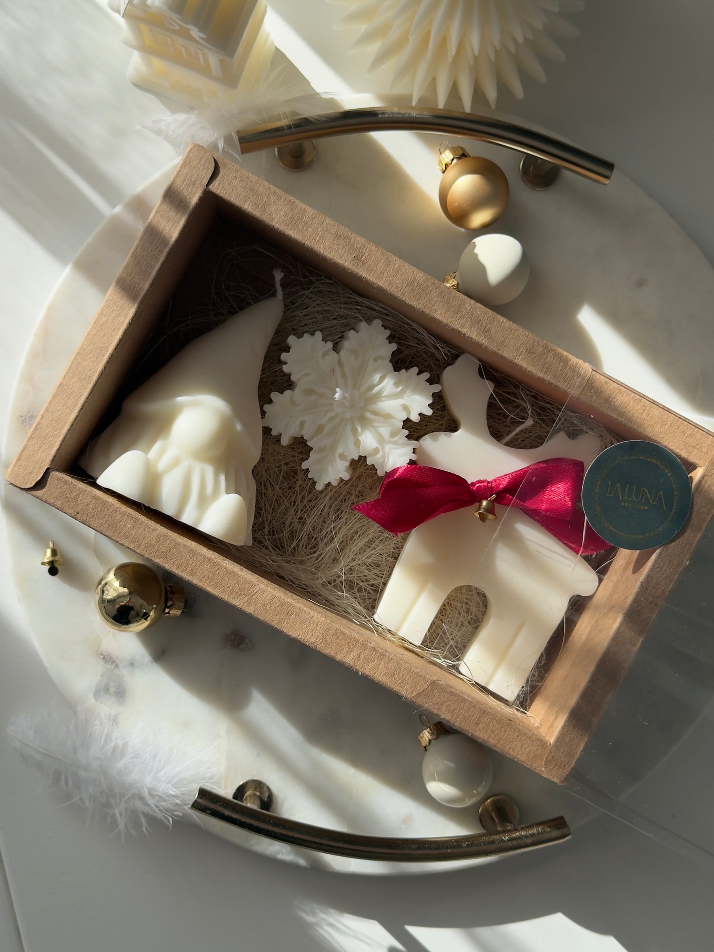 Set cadou 3 lumânări parfumate - modele diferite (Crăciun & Secret Santa)