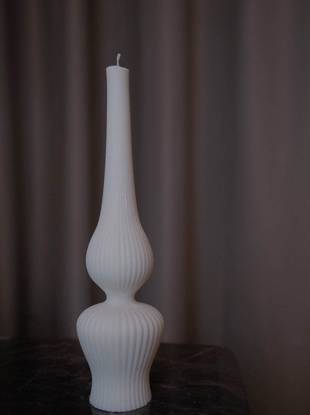 "Lumanari elegante si moderne, o alegere rafinata."