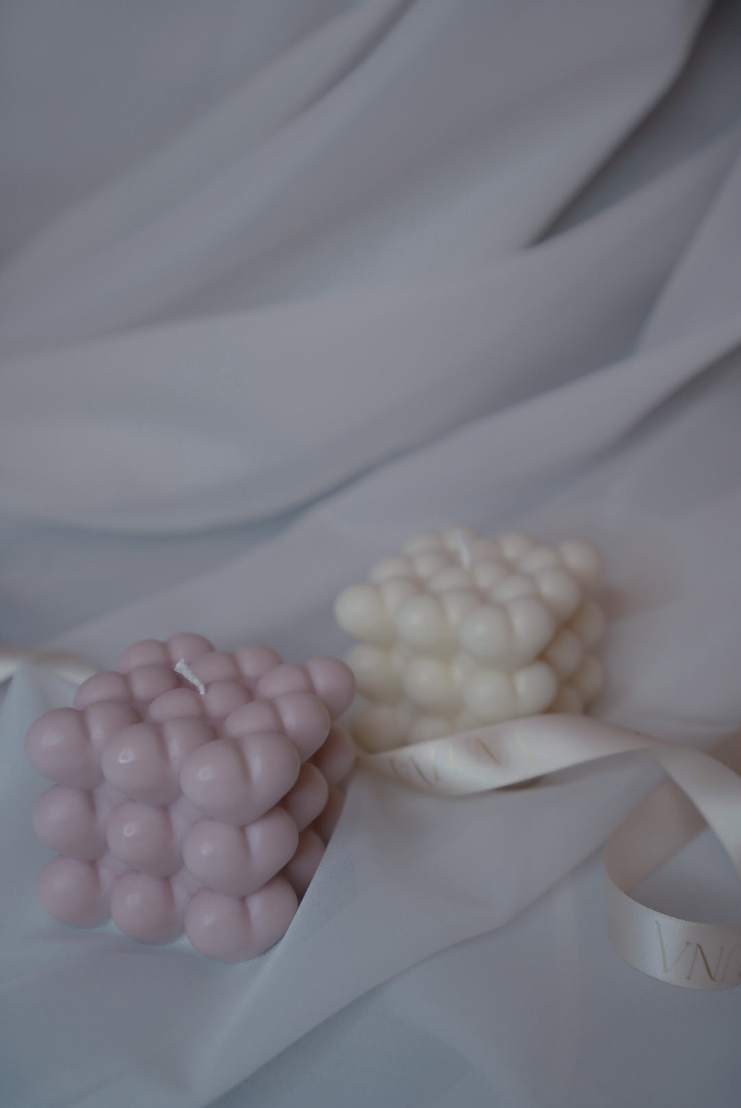 Lumanare in forma de inima cu parfum de casa miros de vanilie